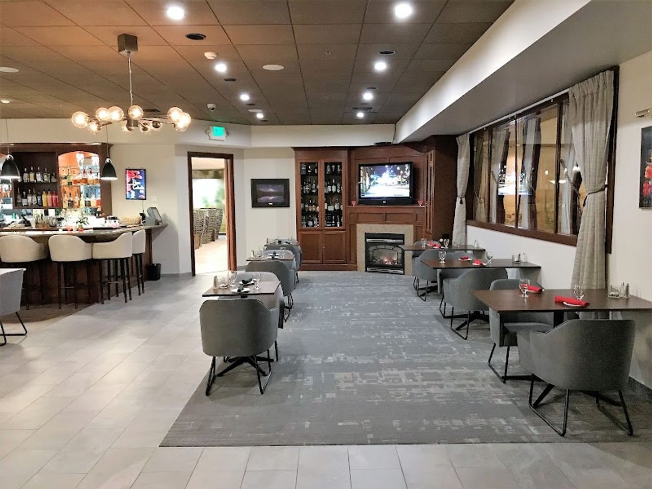 Photo of Medallion Inn and Suites