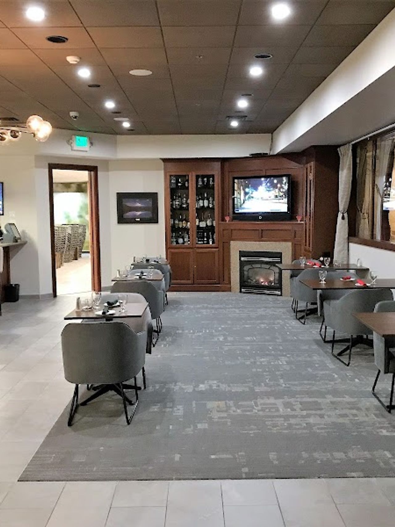 Photo of Medallion Inn and Suites