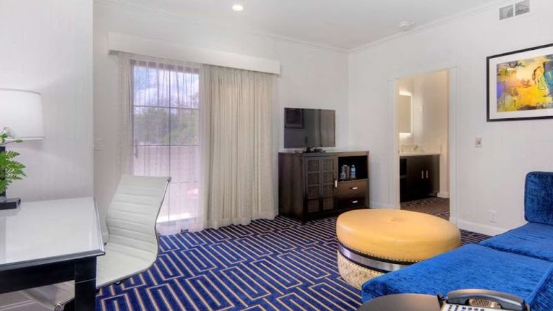 Photo of Best Western Plus Palm Court Hotel