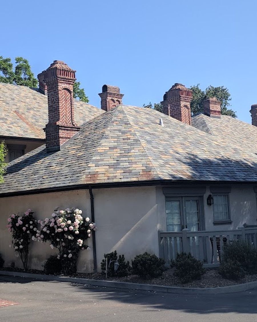 Vineyard Country Inn