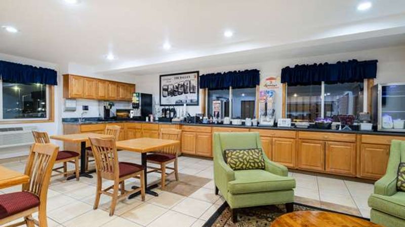 Photo of Super 8 by Wyndham The Dalles OR