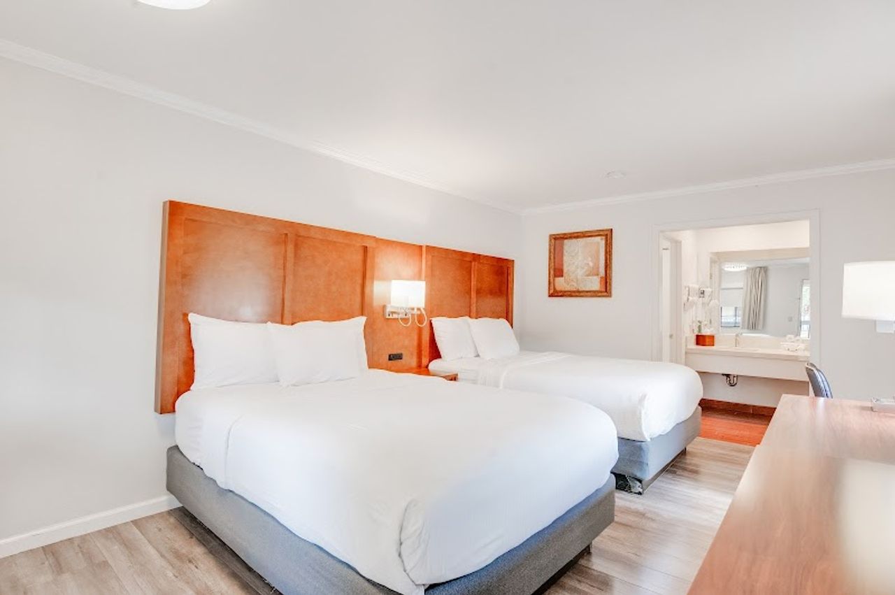 Photo of Ramada by Wyndham Mountain View