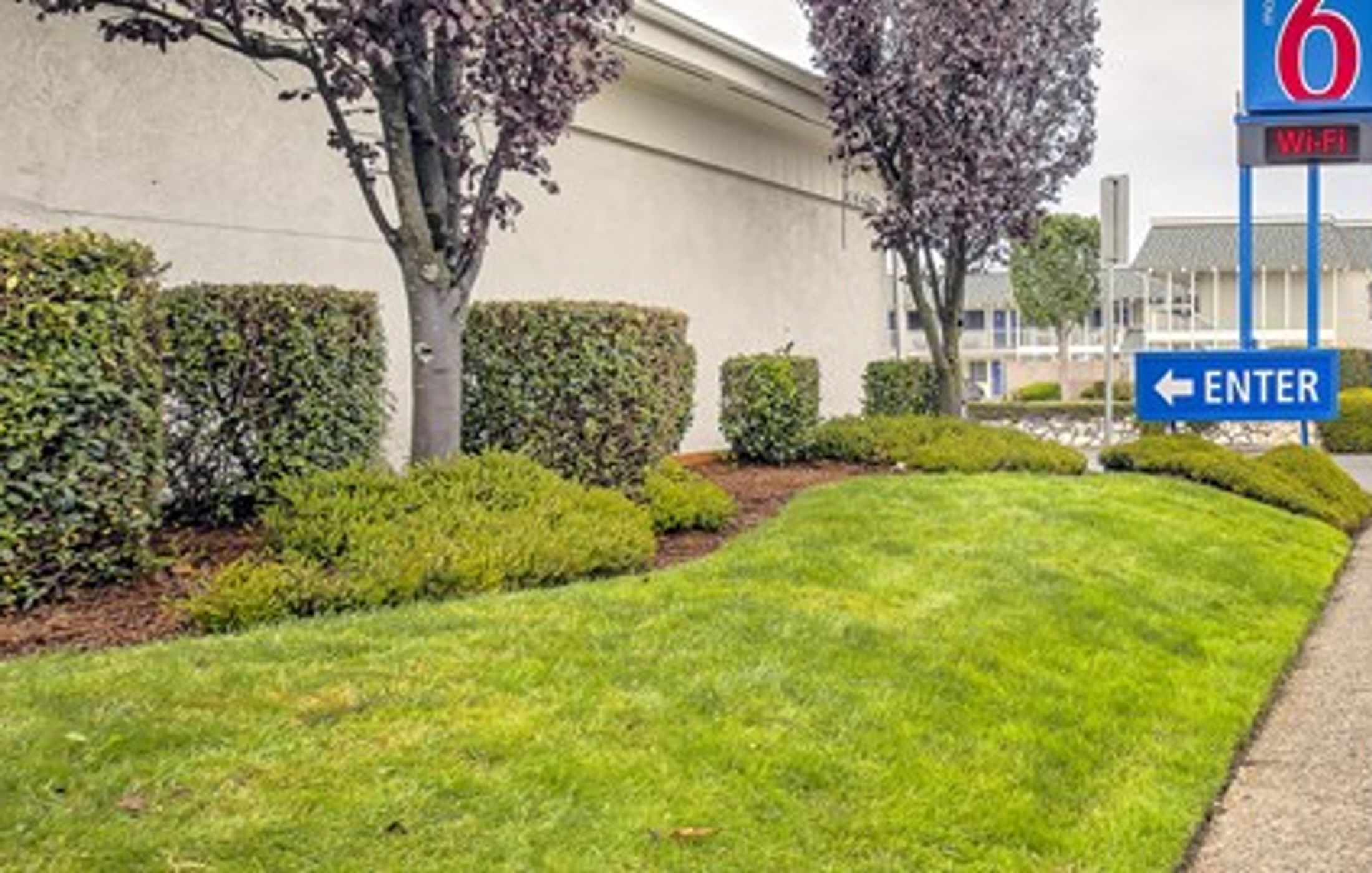 Motel 6 Coos Bay, OR