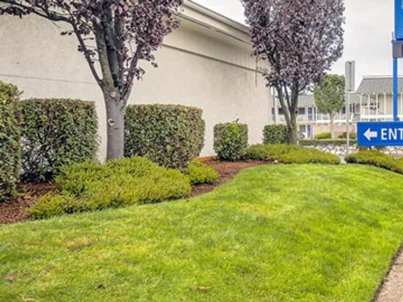 Motel 6 Coos Bay, OR