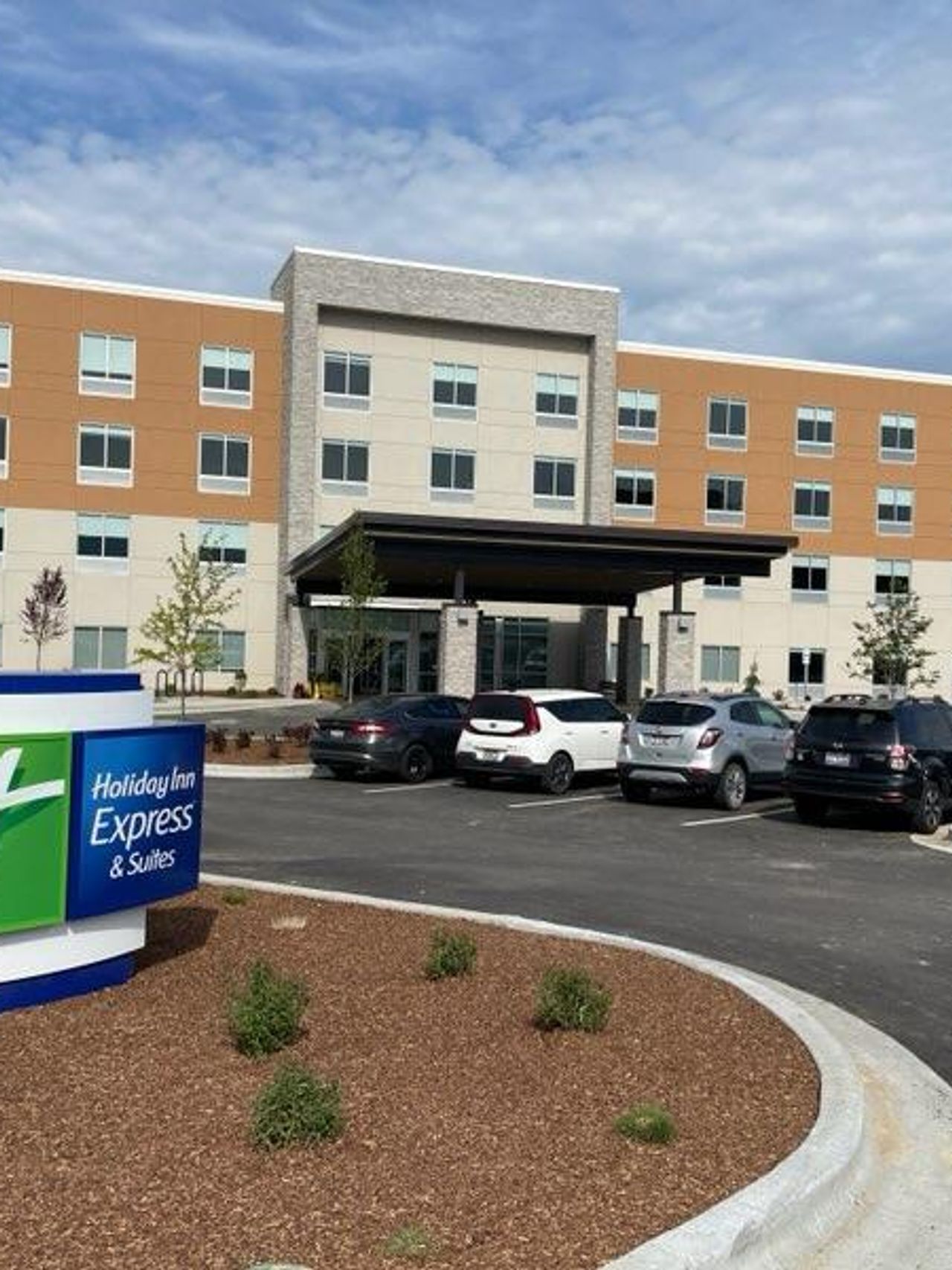 Photo of Holiday Inn Express & Suites Meridian - Boise West