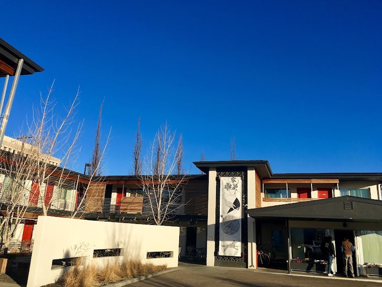 Photo of Modern Hotel