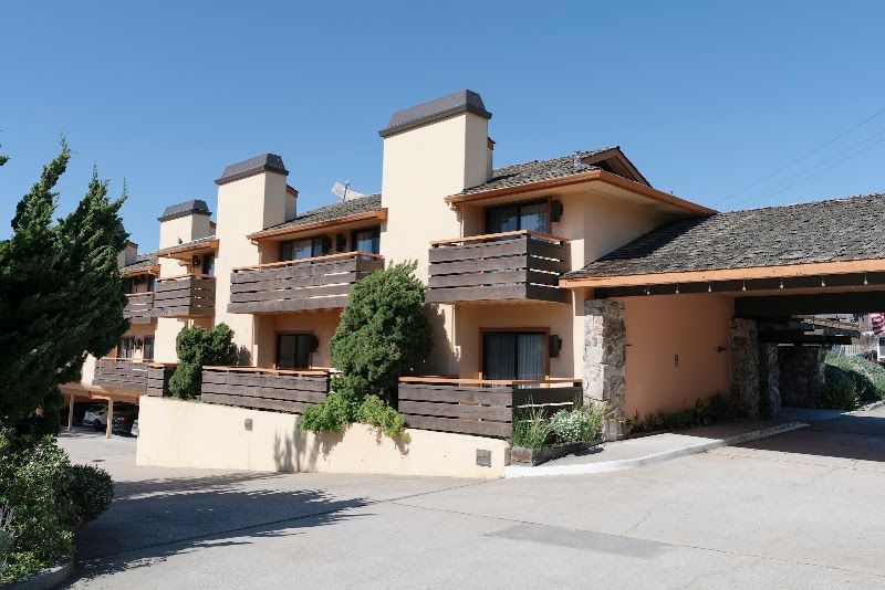 Photo of Monarch Resort - Exterior