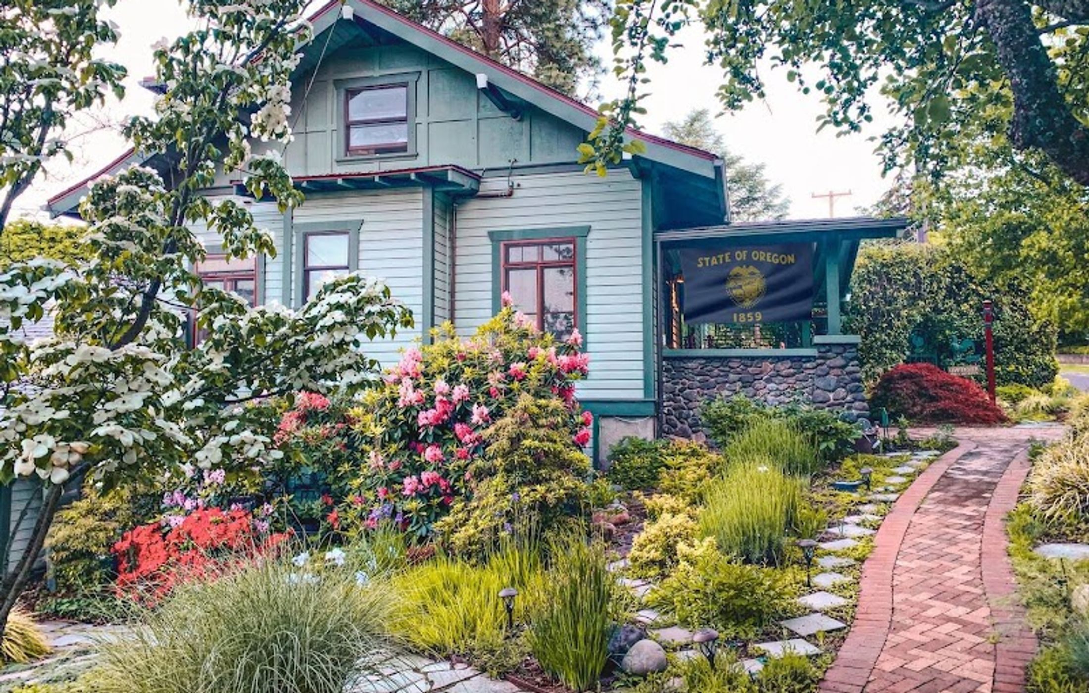 Chanticleer Inn