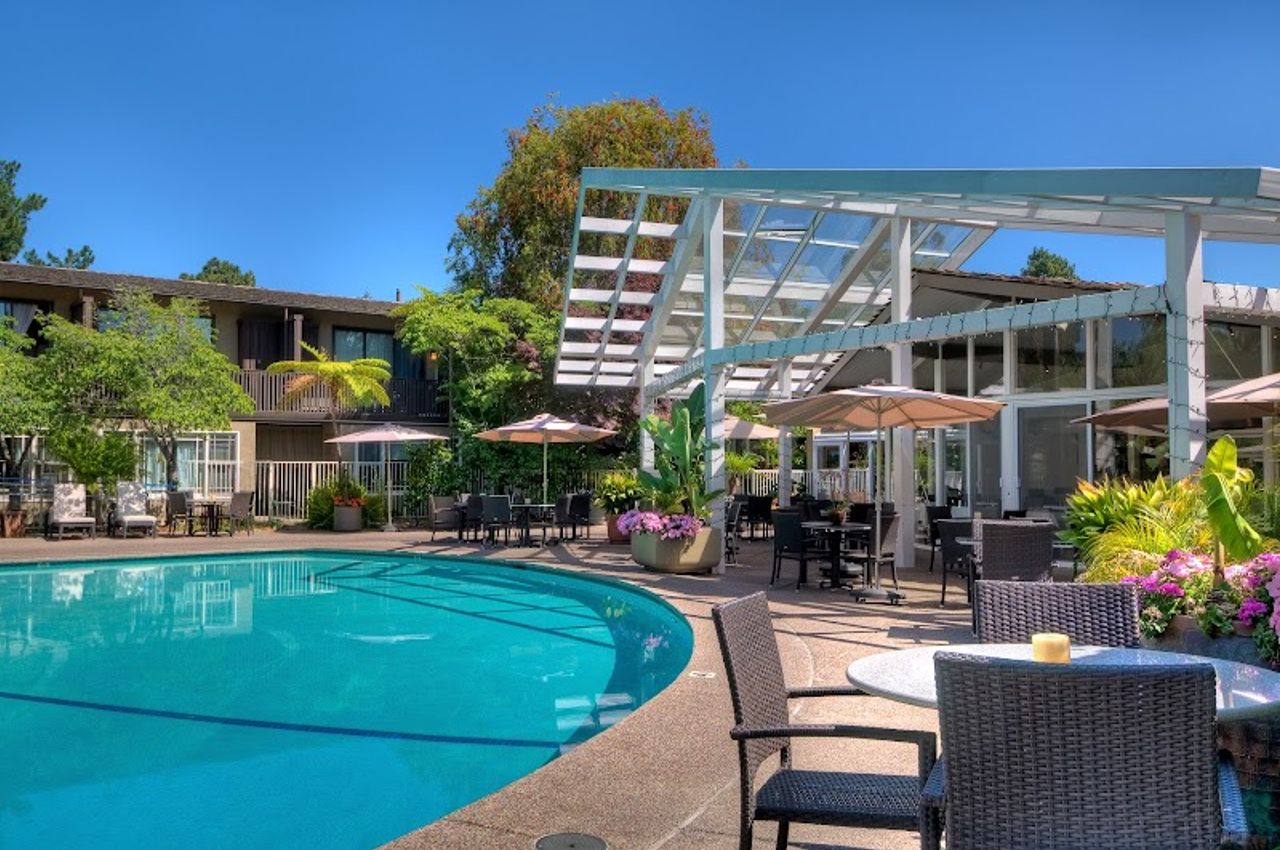 Photo of Dinah's Garden Hotel