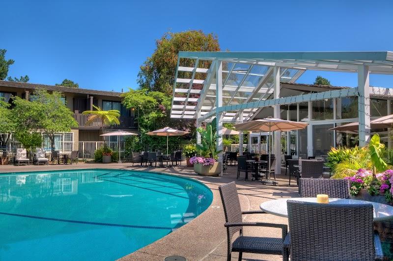 Photo of Dinah's Garden Hotel