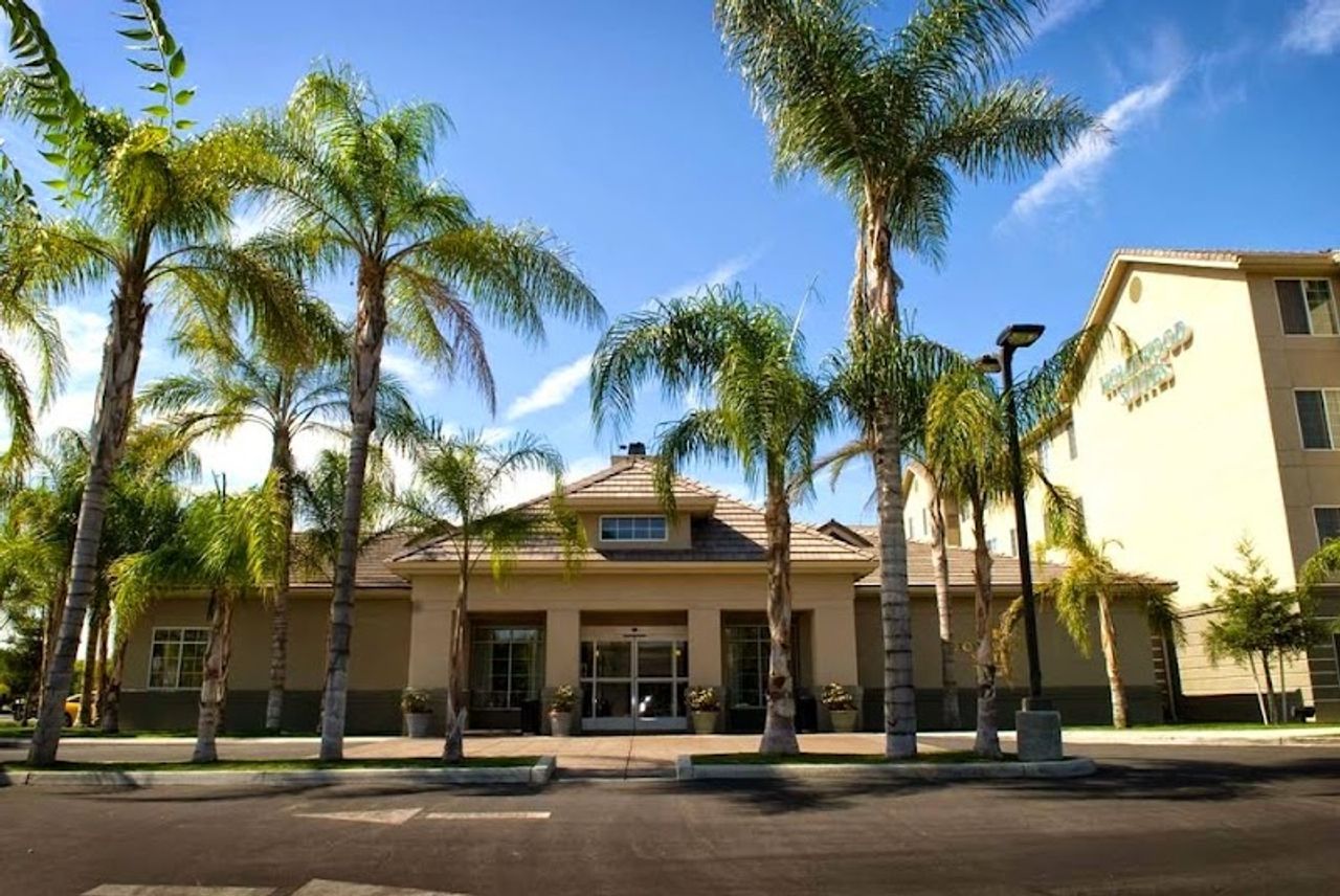 Photo of Homewood Suites by Hilton Bakersfield
