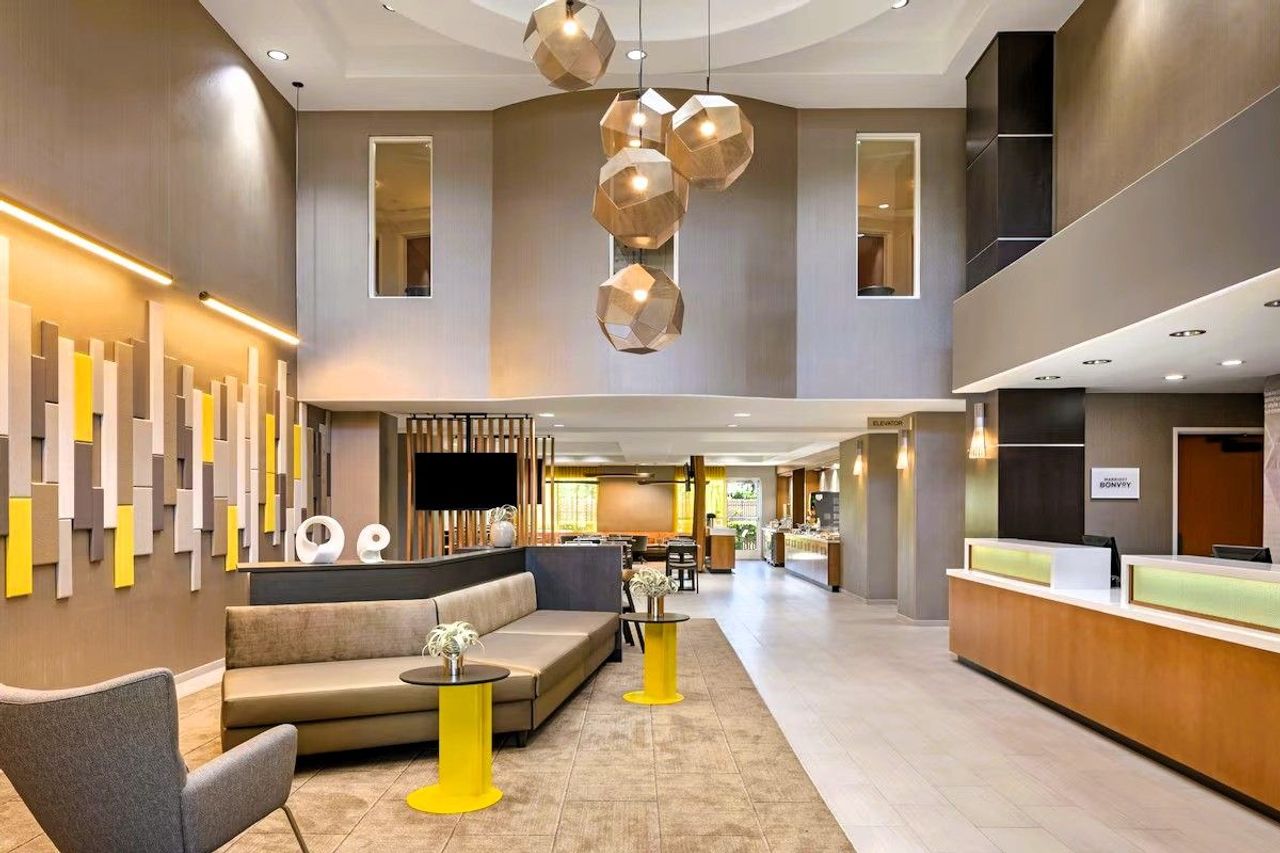 SpringHill Suites Turlock - Reception, Lobby