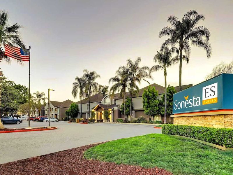 Sonesta ES Suites San Jose Airport