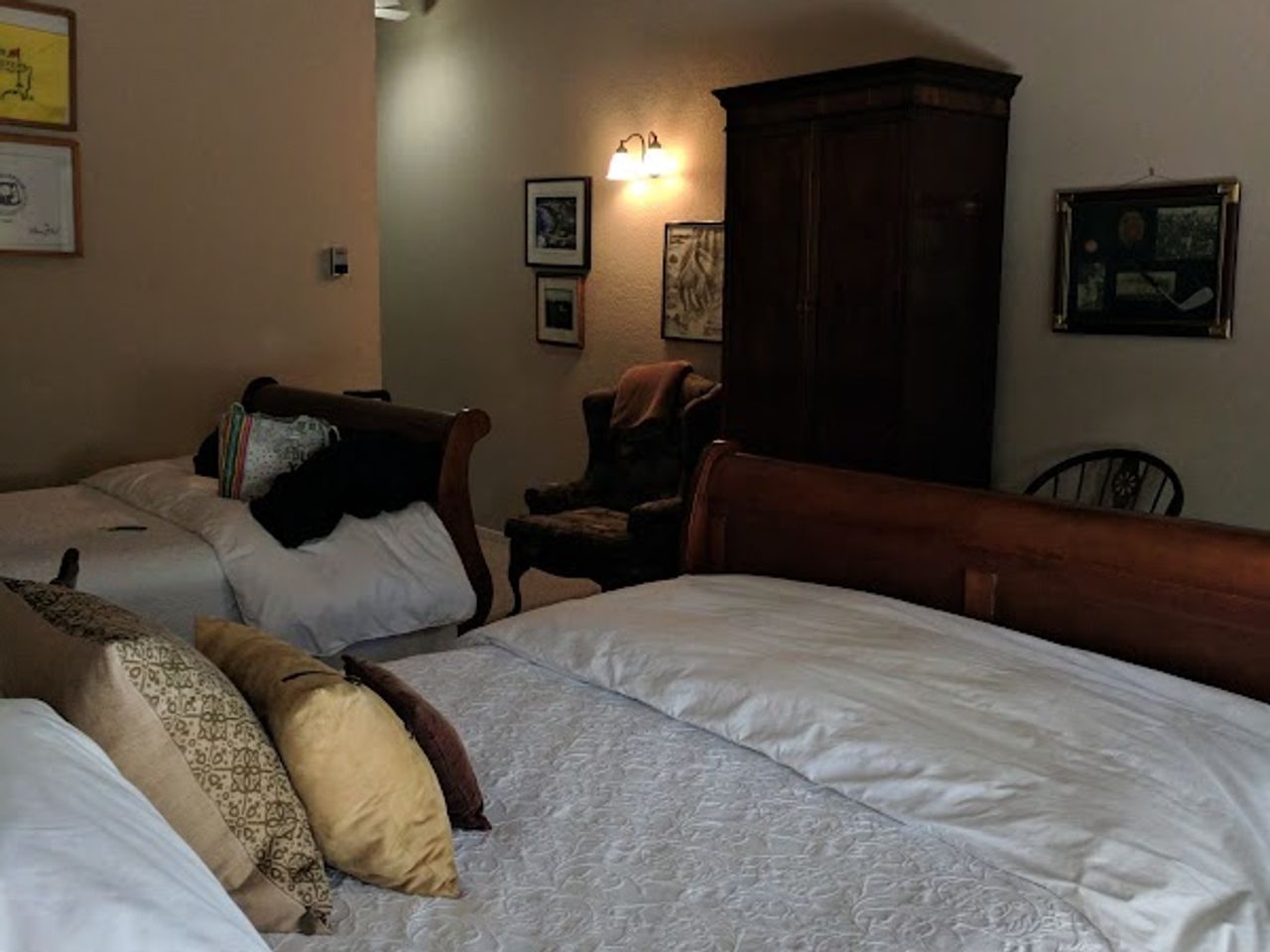 Photo of Merritt House Hotel - Standard Room, 2 Queen Beds