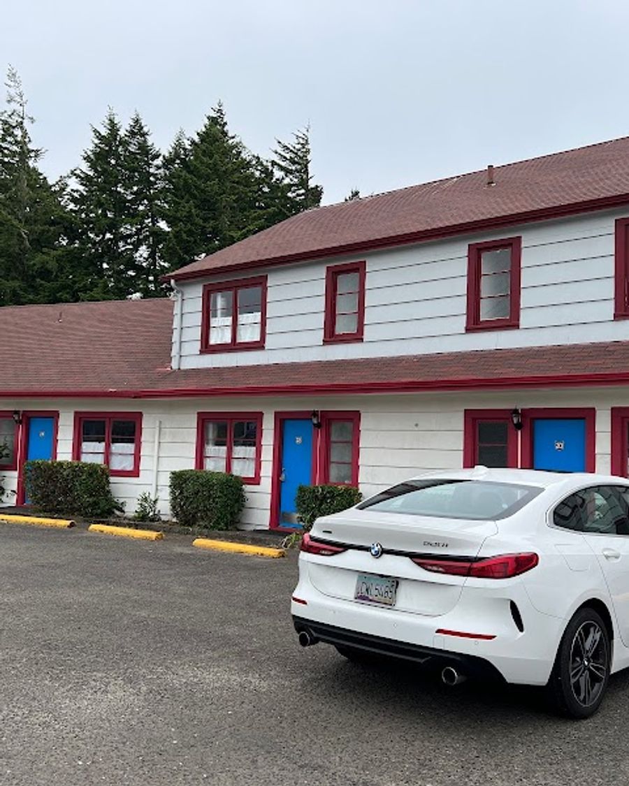 Lighthouse Inn