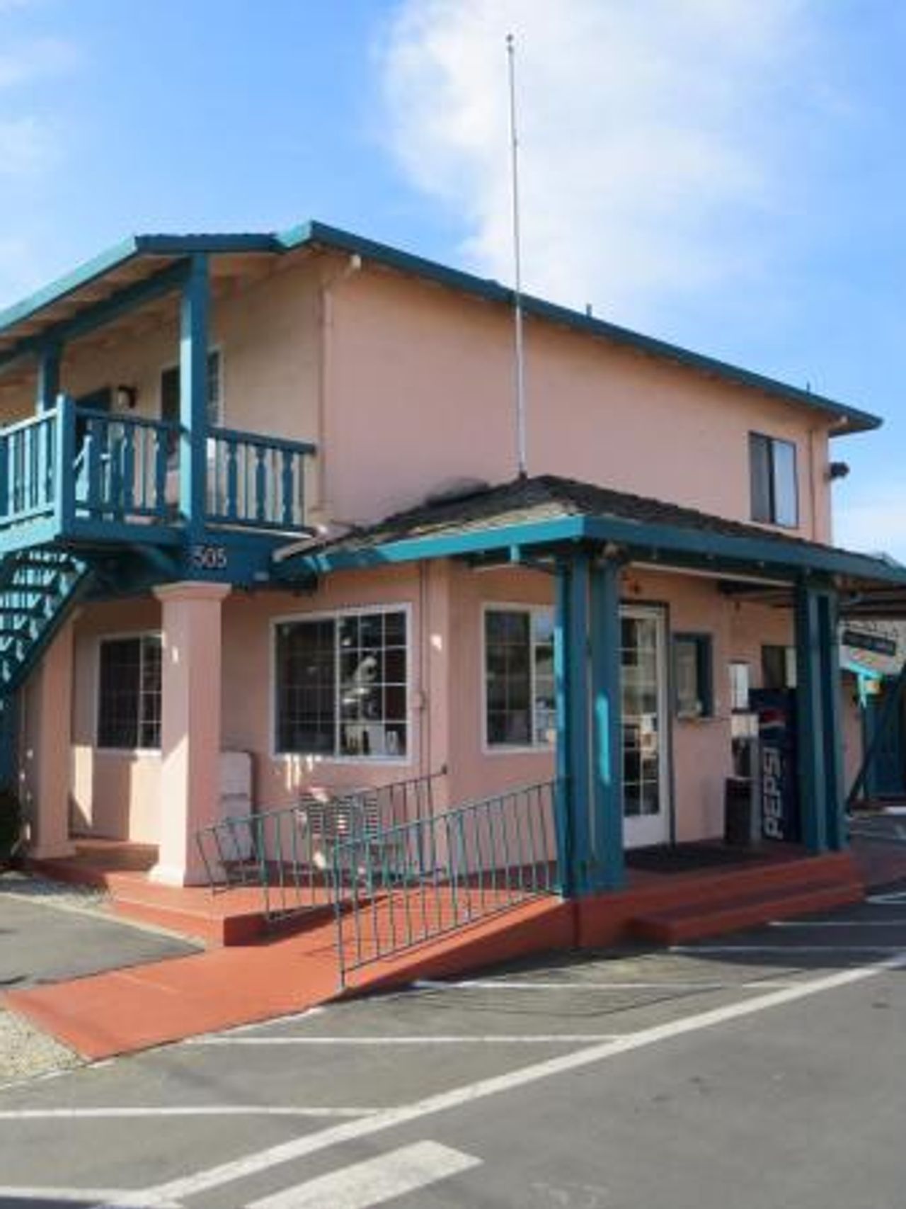Photo of Riverside Inn & Suites