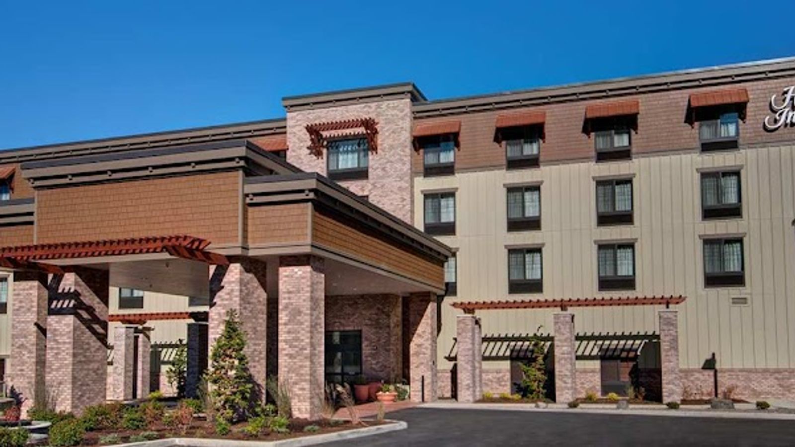 Hampton Inn & Suites Astoria