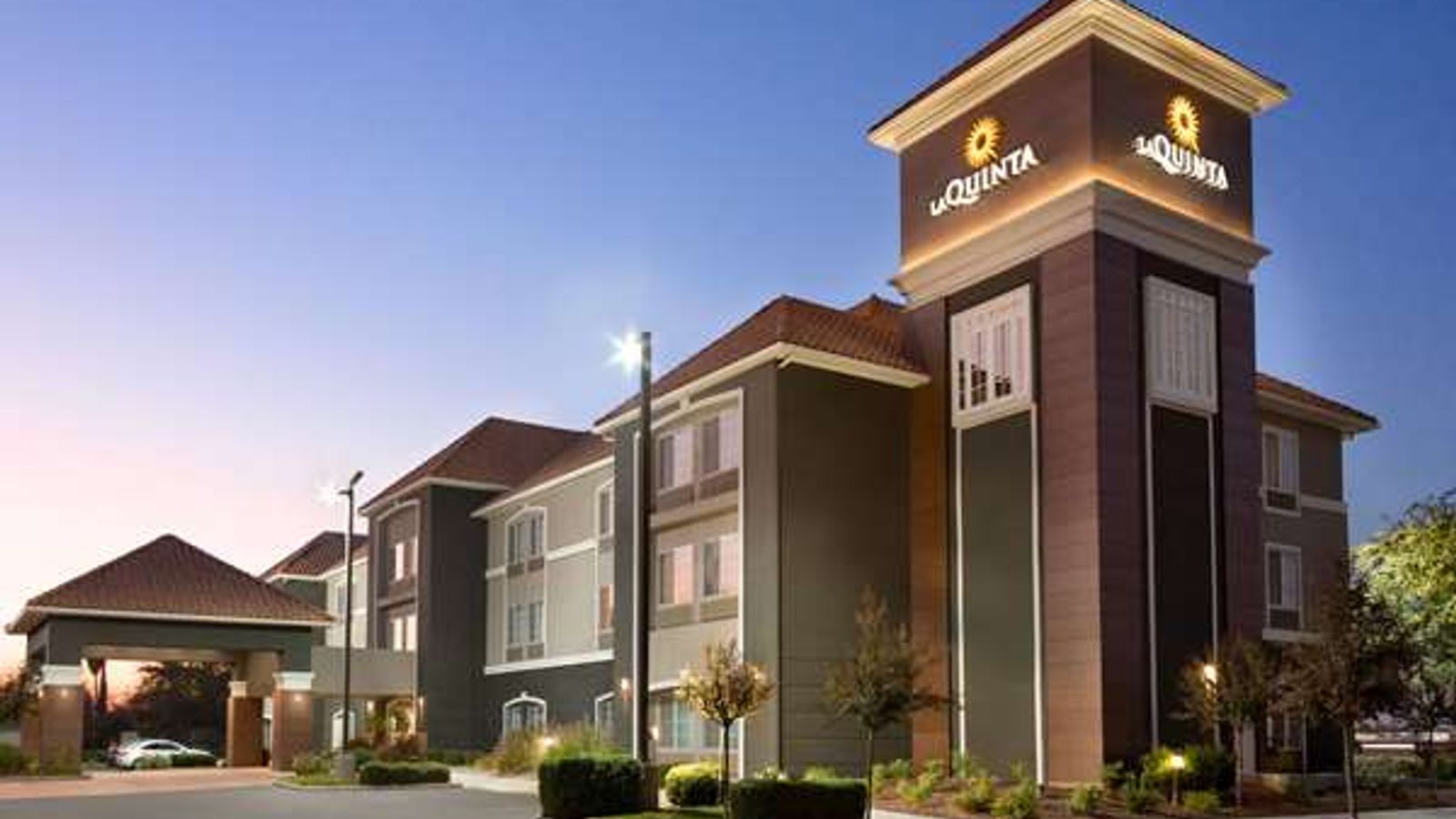 Photo of La Quinta Inn & Suites by Wyndham Fresno Northwest