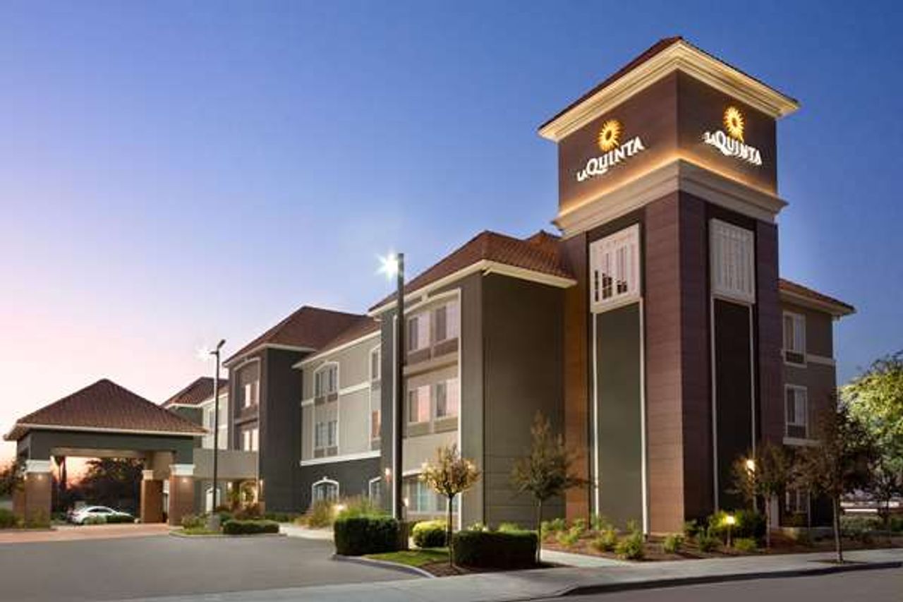 Photo of La Quinta Inn & Suites by Wyndham Fresno Northwest