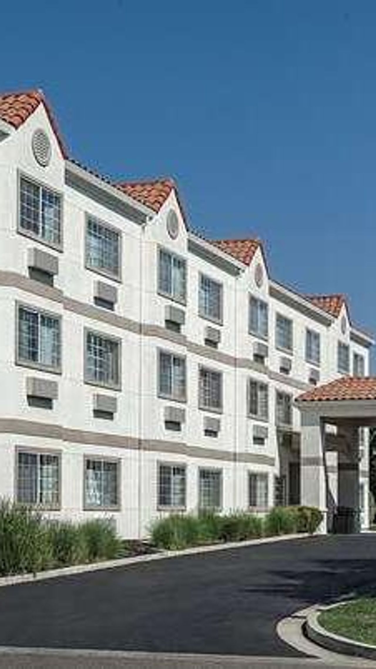 Photo of La Quinta Inn & Suites by Wyndham Davis