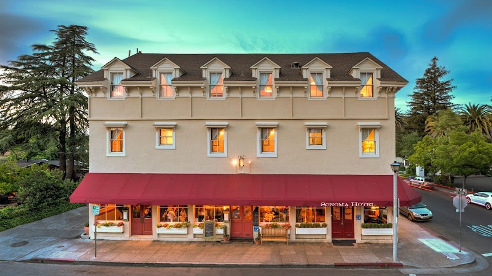 Sonoma Hotel