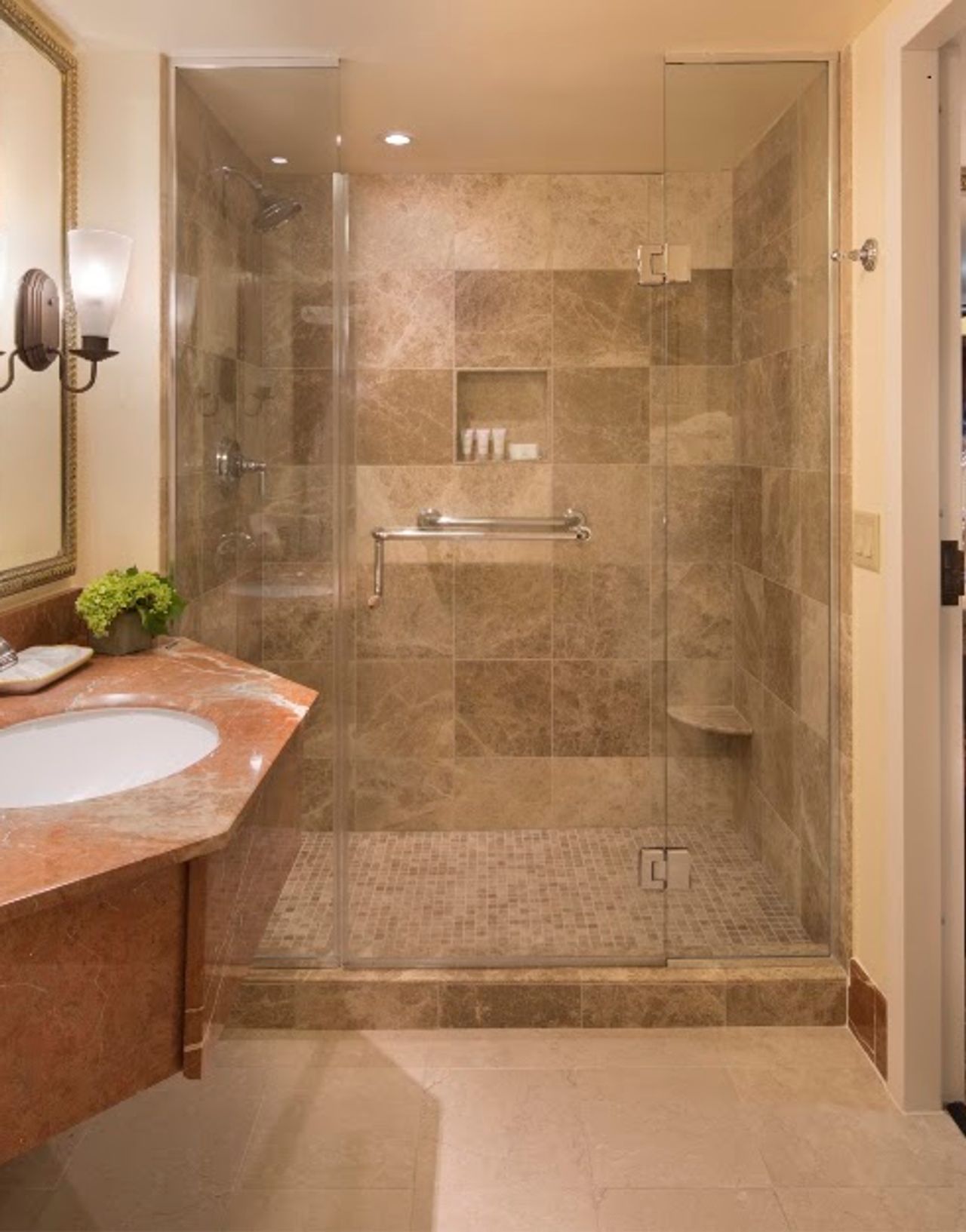 Photo of Monterey Plaza Hotel & Spa - Bathroom, Walk-in showers