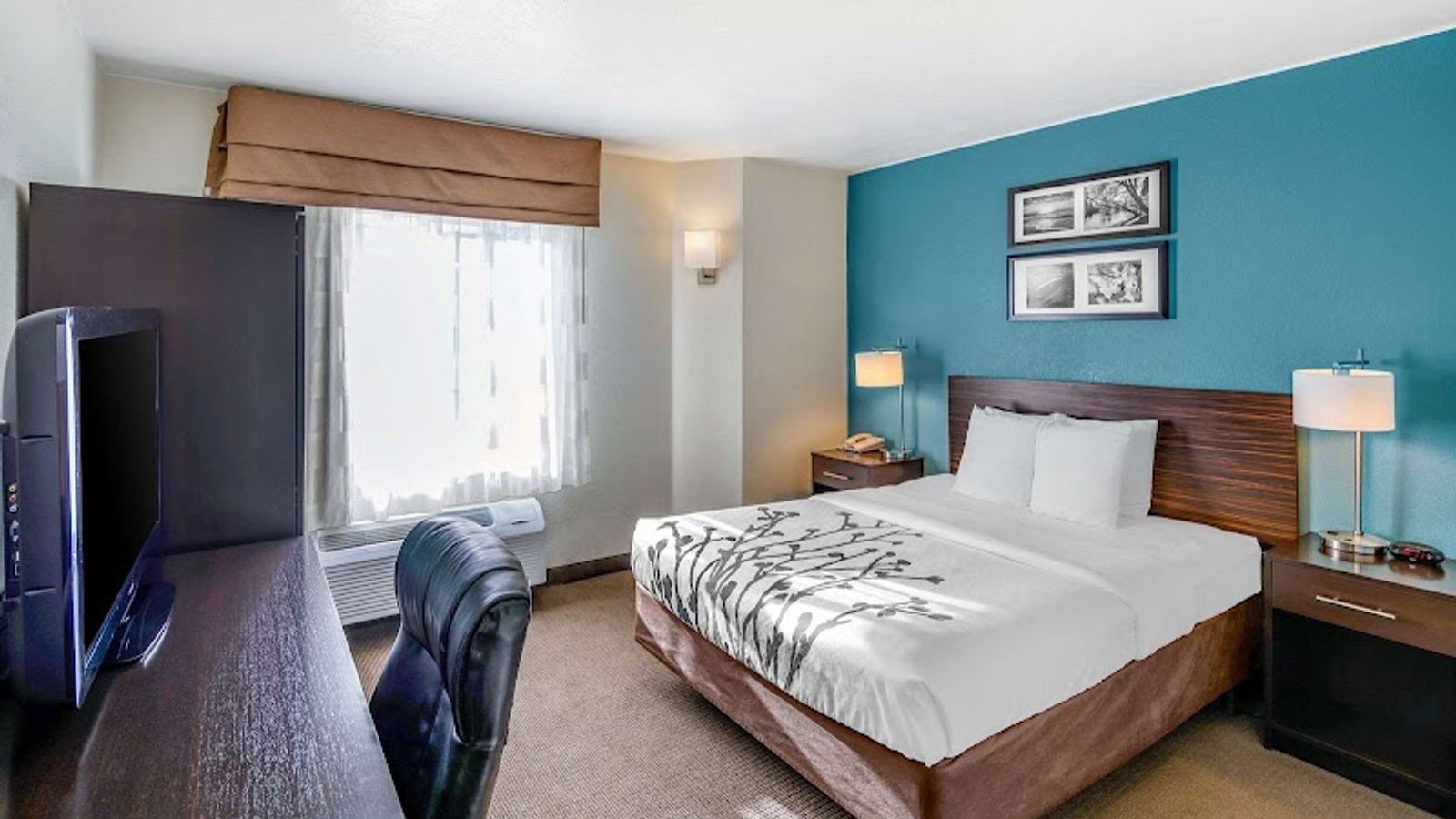 Photo of Sleep Inn near Washington State Line