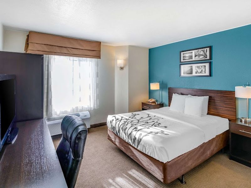 Photo of Sleep Inn near Washington State Line