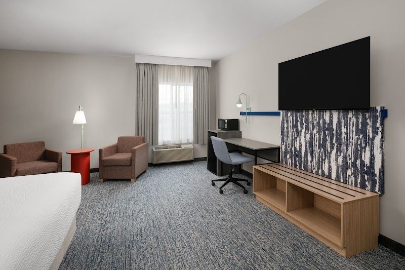 Photo of Garner Hotel Liberty Lake by IHG - Standard Room, 1 King Bed, 2 Queen Beds, or 1 Queen Bed