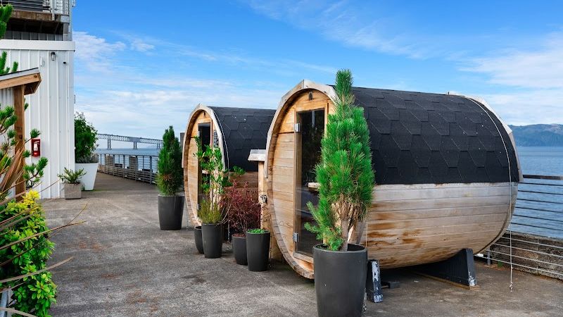 Photo of Bowline Hotel