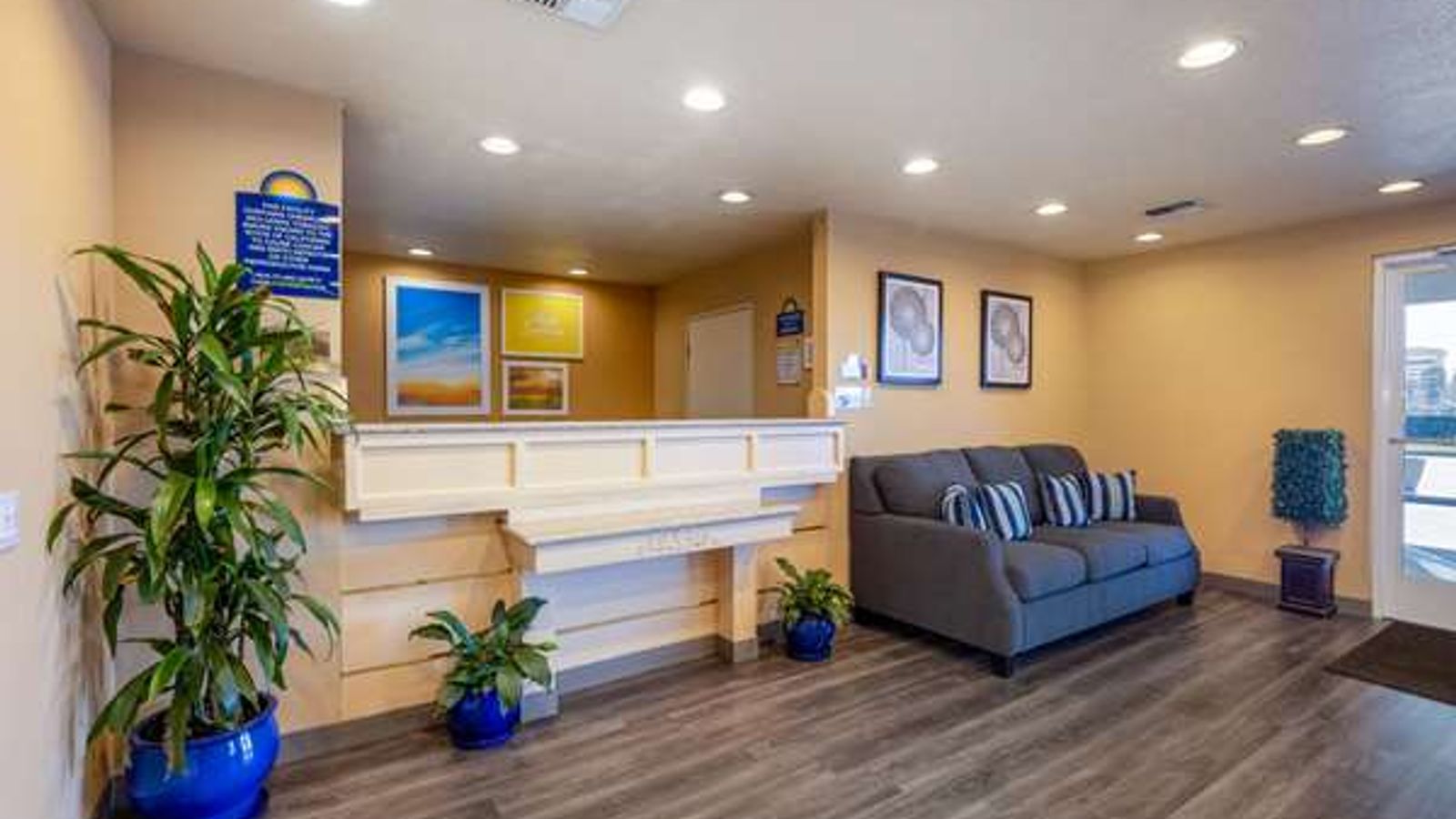 Photo of Days Inn by Wyndham Lathrop