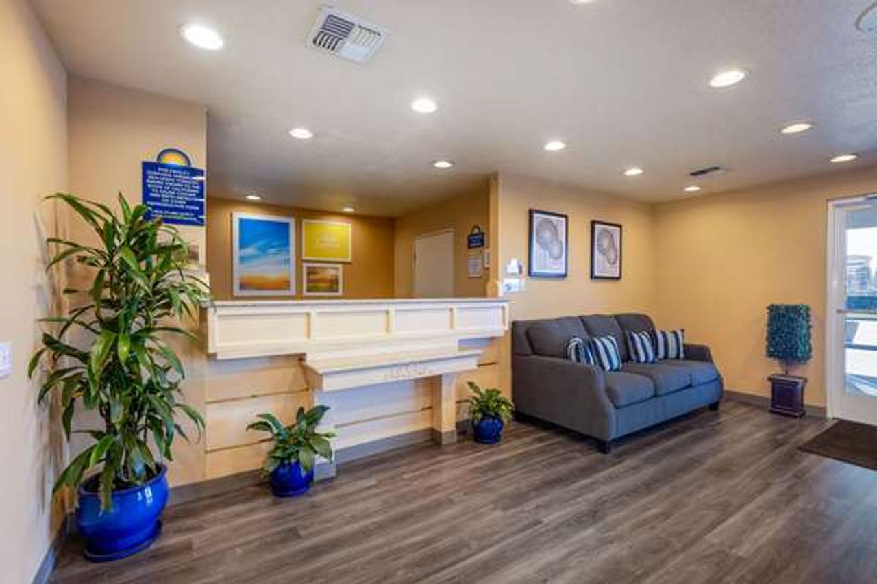 Photo of Days Inn by Wyndham Lathrop