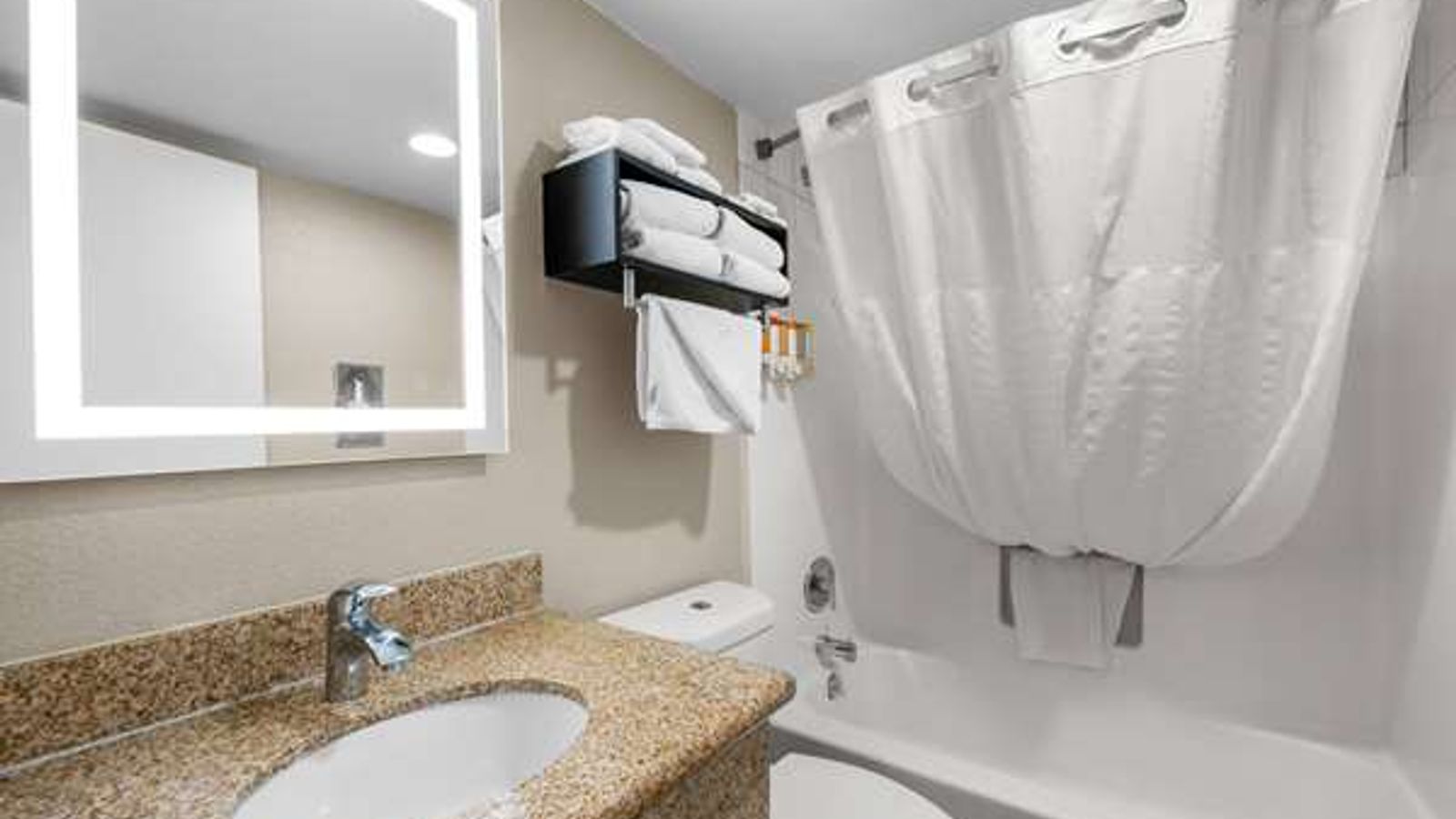 Photo of Howard Johnson by Wyndham Santa Cruz Beach Boardwalk