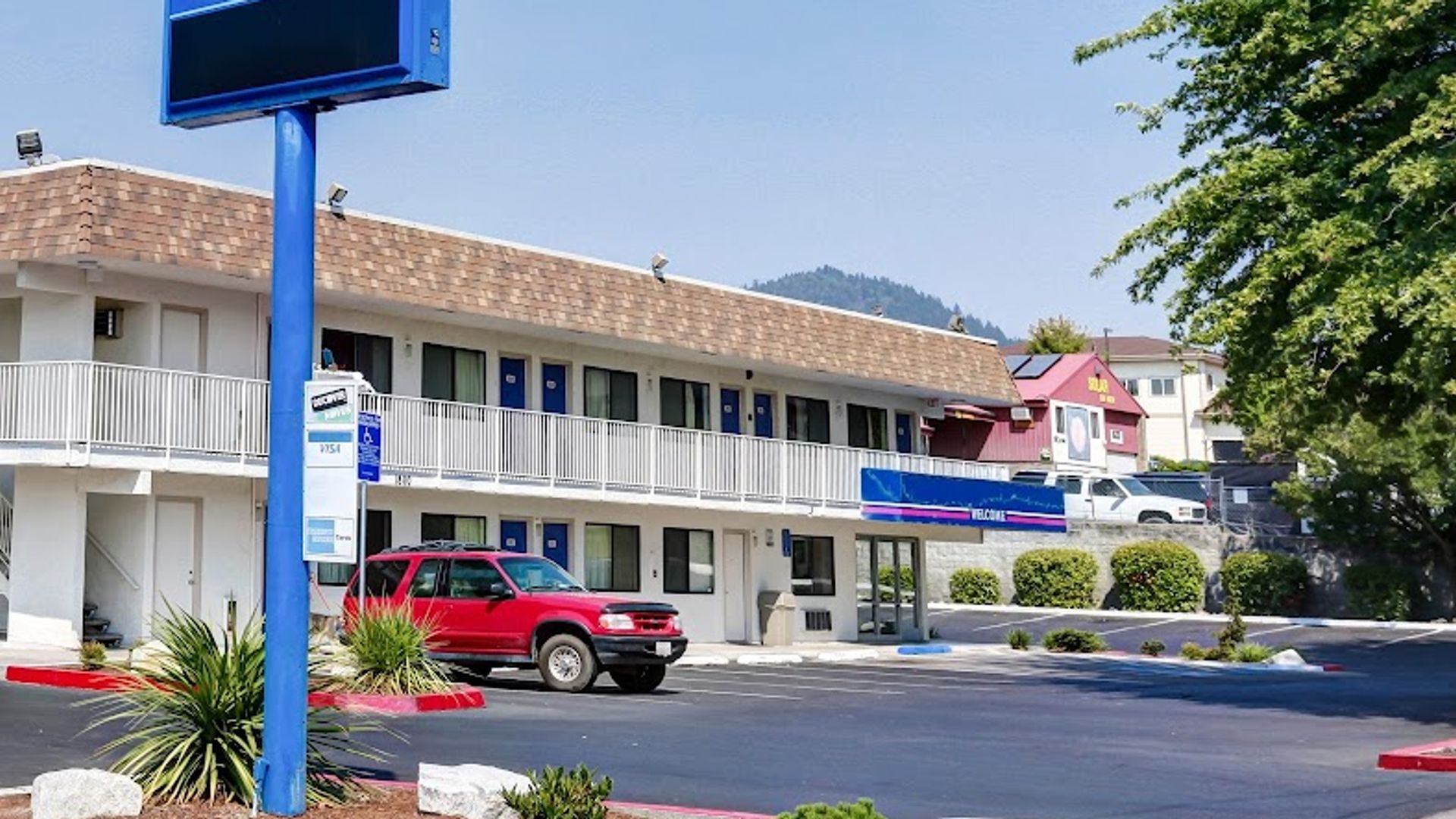 Motel 6 Grants Pass, OR