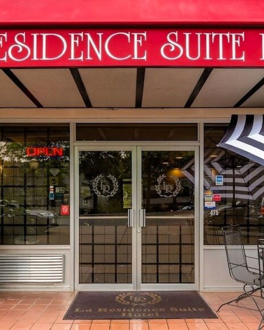 La Residence Suite Hotel