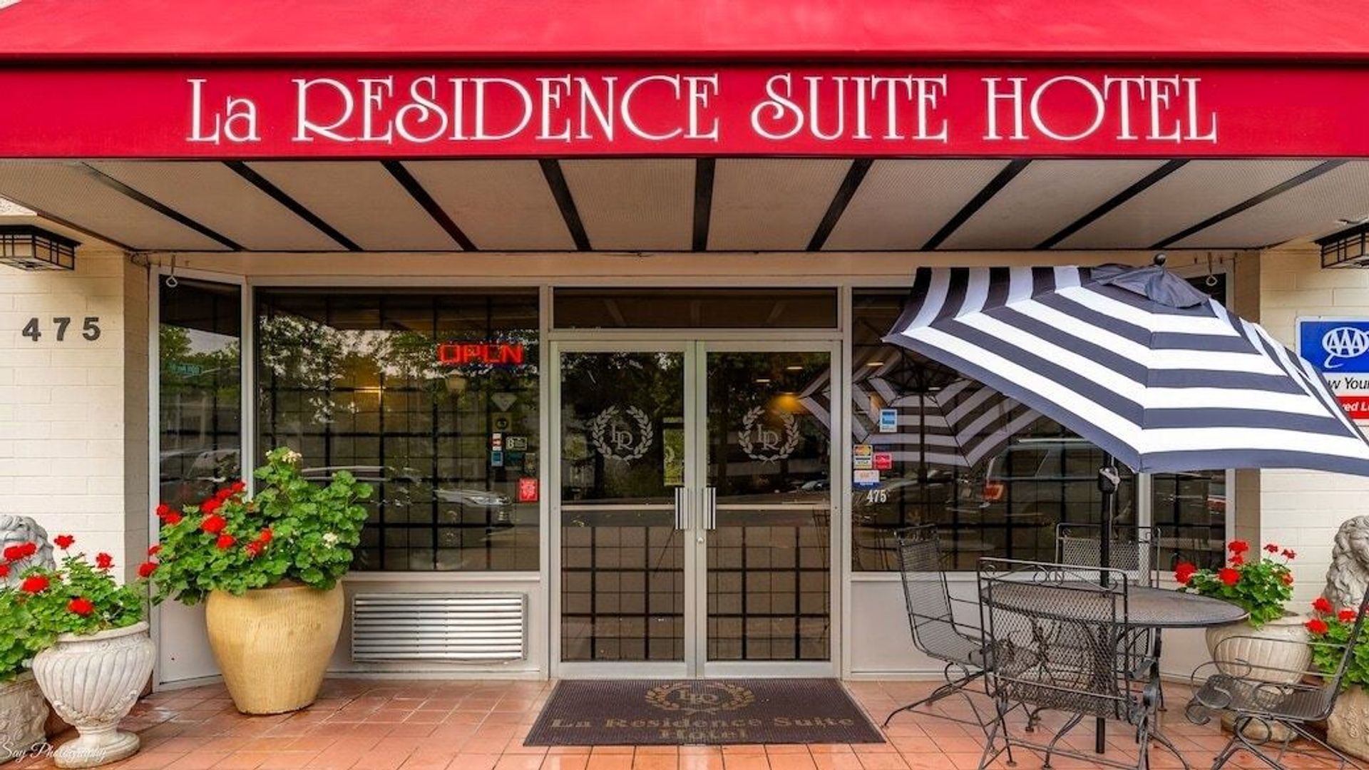 La Residence Suite Hotel