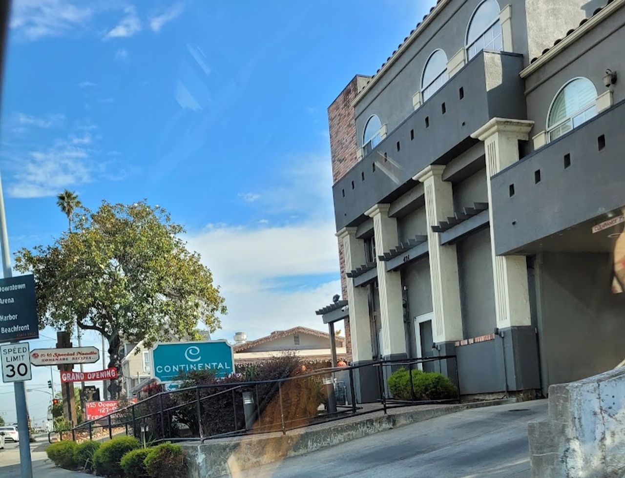 Photo of Continental Inn