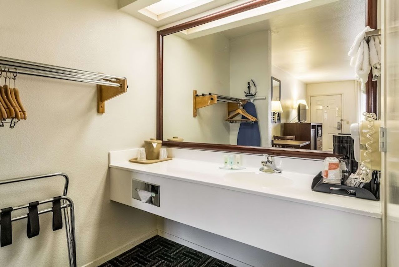 Photo of Quality Inn Fresno Near University