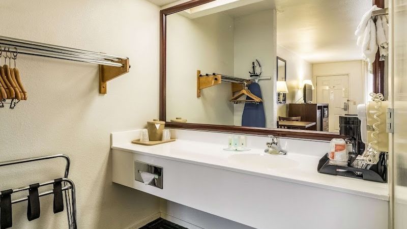 Photo of Quality Inn Fresno Near University