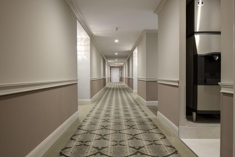 Photo of Woodcrest Hotel
