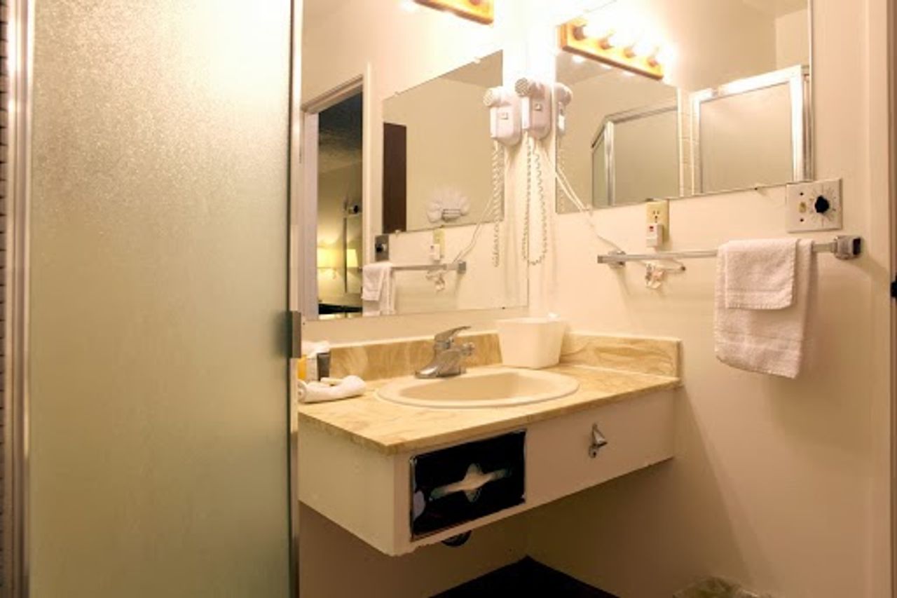 Photo of Granada Inn - Silicon Valley