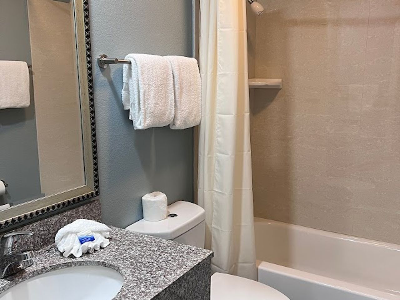 Photo of Surf City Inn & Suites