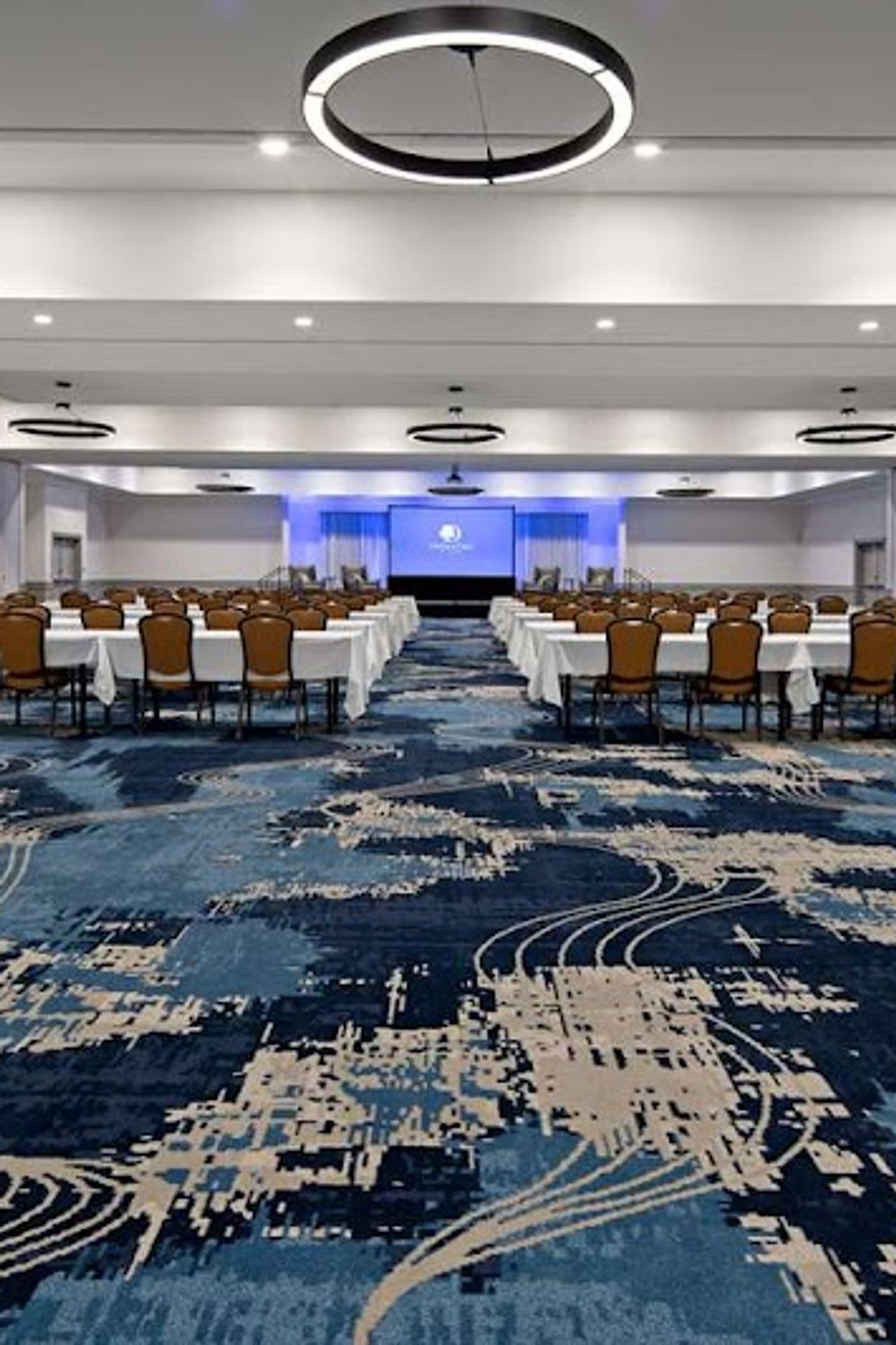 Photo of DoubleTree by Hilton Hotel Bakersfield