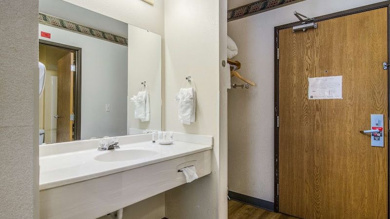 Photo of Red Lion Inn & Suites Port Orchard