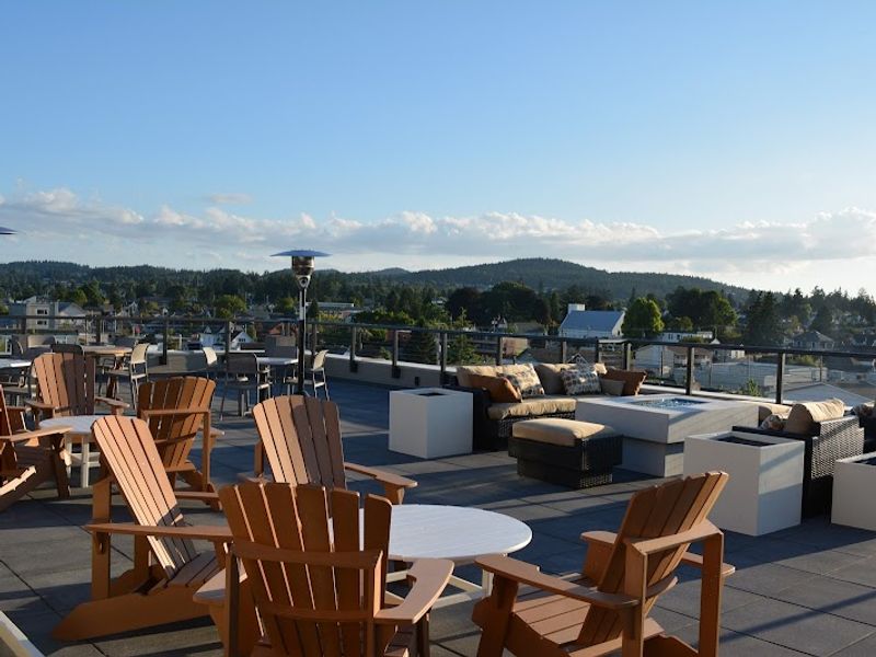 Photo of Majestic Inn & Spa