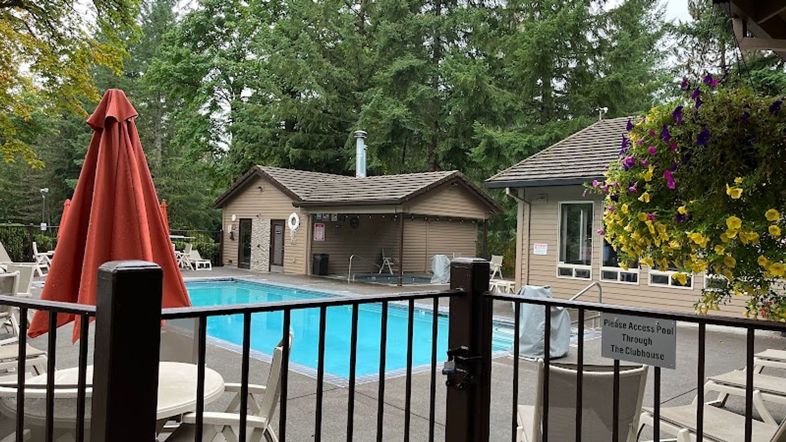 Photo of Whispering Woods Resort