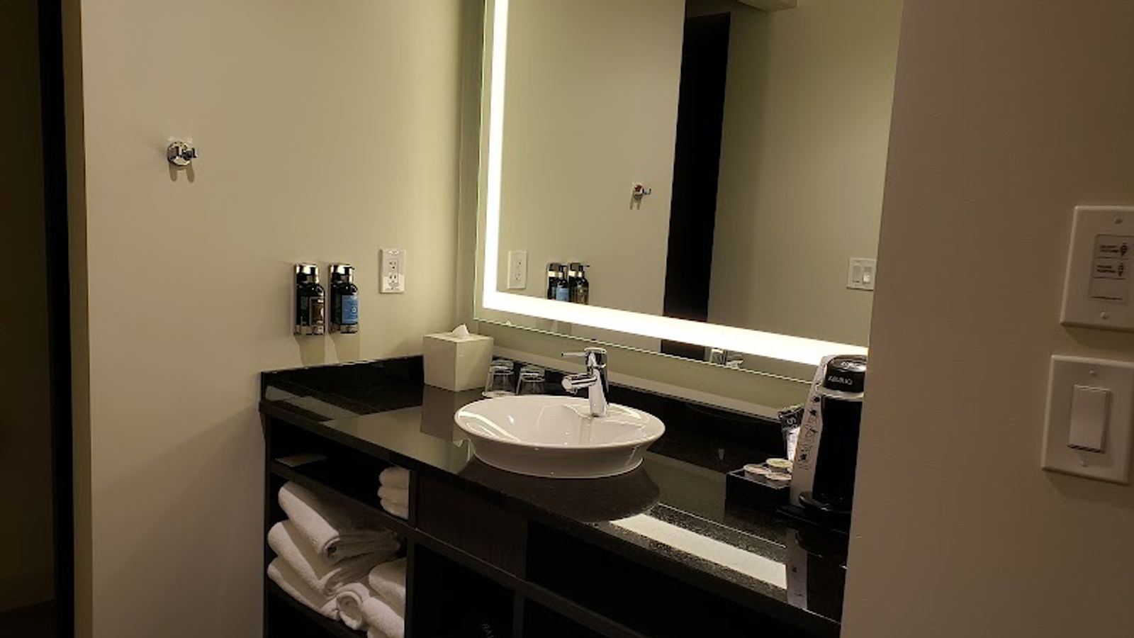 Photo of The Davenport Grand, Autograph Collection