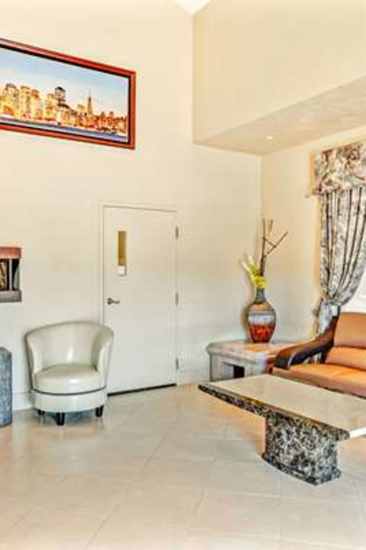 Photo of Hotel Aluxor SFO