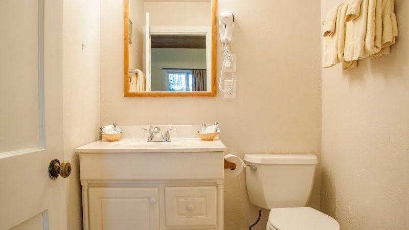 Photo of The Tides Inn & Suites