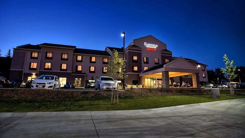 Fairfield Inn & Suites Moscow